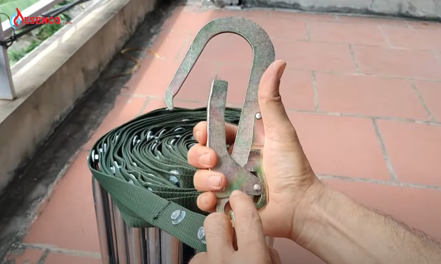 Thang dây thoát hiểm chống cháy dài 40m